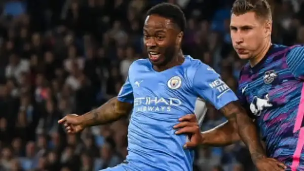 Barcelona urging Sterling to accept cut on Man City wages