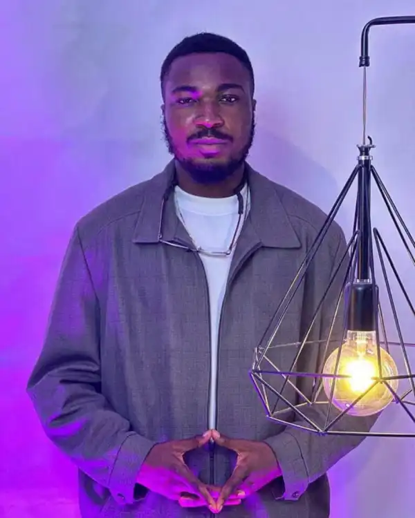 Toby Forge professes love for married colleague, Kassia as he tries to make her his