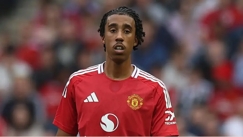 EPL: Leny Yoro speaks on regrets over Man United move