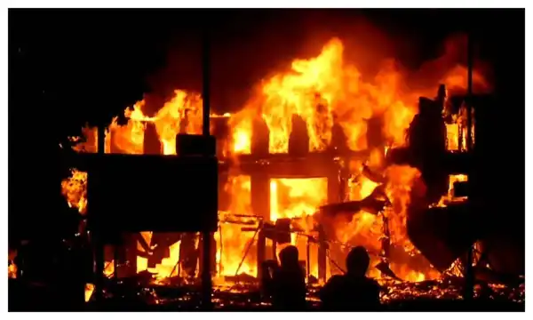Properties worth millions of naira destroyed as fire ravages Ibadan market [PHOTO]