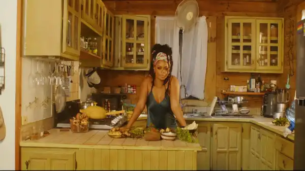 Lila Iké Ft. Joey Bada$$ - Fry Plantain (Video)