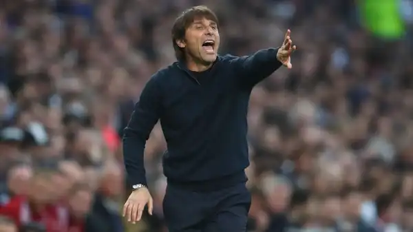 Tottenham remain in market for another wing-back
