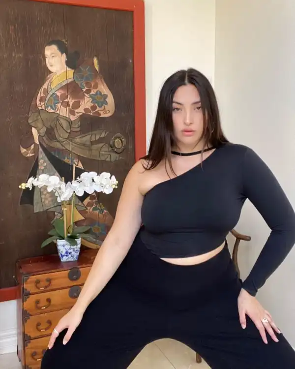 Age & Career Of Yumi Nu