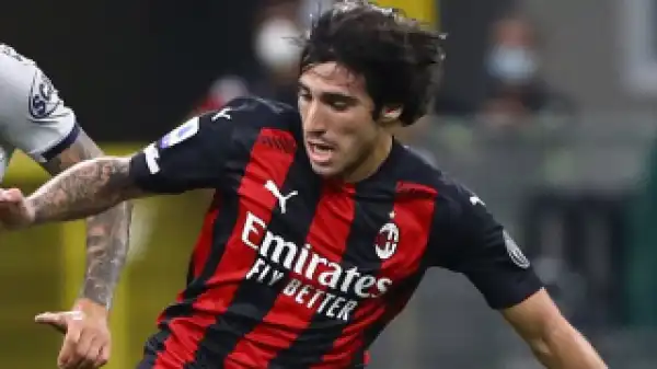 AC Milan midfielder Tonali talks up senior pair Ibrahimovic and Kjaer