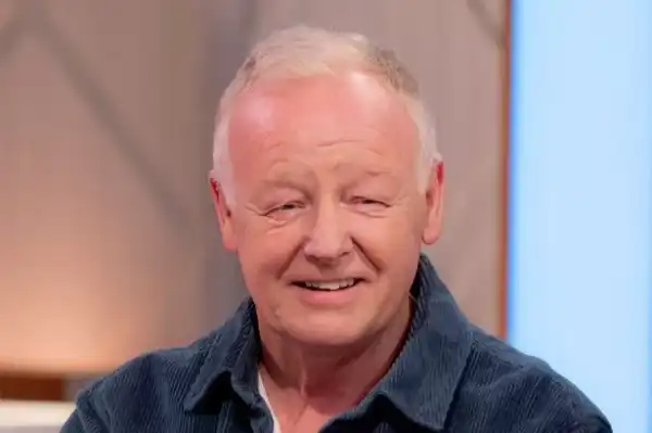 Biography & Career Of Les Dennis