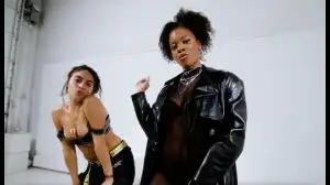 Jessie Reyez ft. Ari Lennox - JUST LIKE THAT (Video)