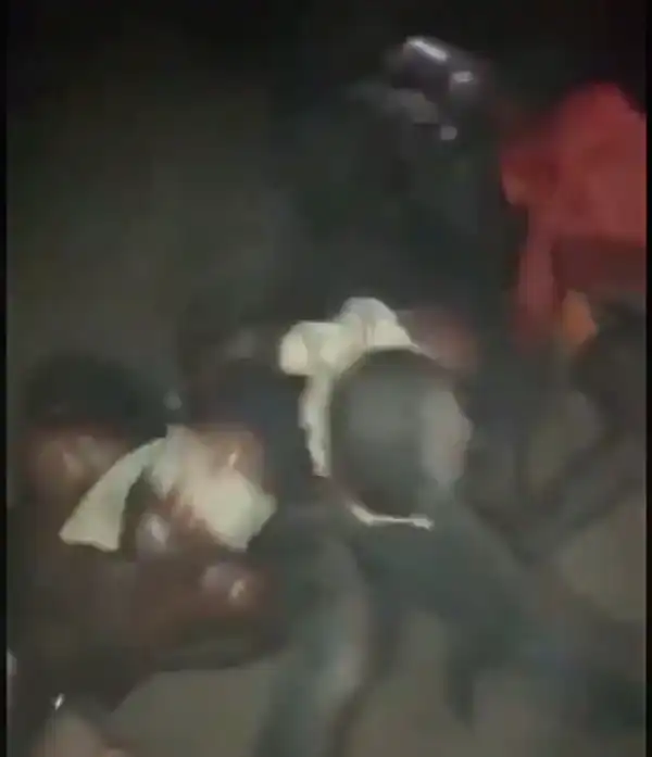 Video Of Suspected Teenage Robbers Begging For Mercy As They Were Tortured For Robbing At Ikotun