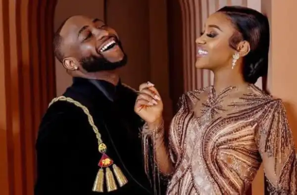 Davido fumes after being call out for allegedly owing wedding planner $50,000