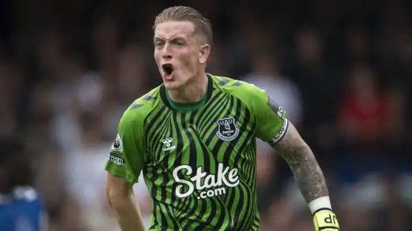 Jordan Pickford suffers thigh injury due to 