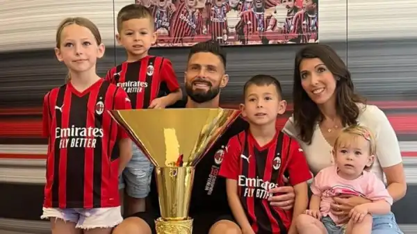 Career & Net Worth Of Aria Giroud
