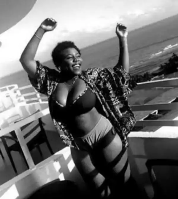 Singer Teni Rocks Two Piece Swim Wear After To Flaunt Weightloss