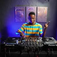 Romeo Makota – Amapiano Mix 2023 (30 June)