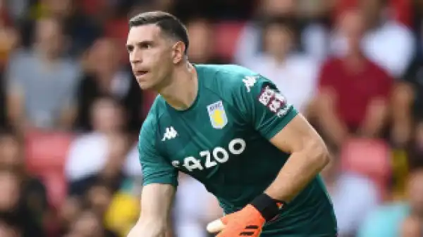 Aston Villa goalkeeper Martinez insists Liverpool upset can happen