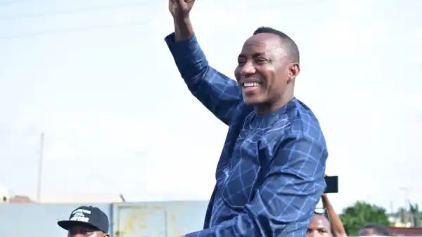 Court Orders DSS To Pay Sowore ₦2 Million, Apologize For Phones Seizures