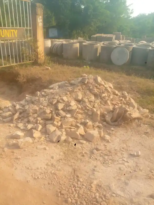 Residents groan as abandoned road turns miscreants’ den in Ibadan