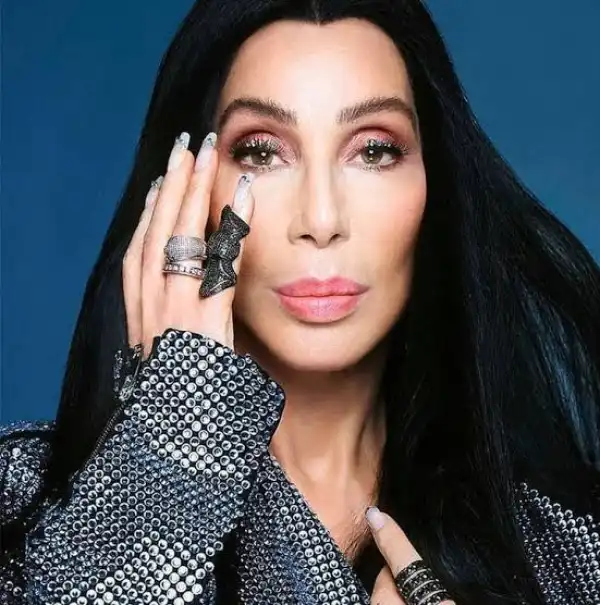 Biography & Net Worth Of Cher