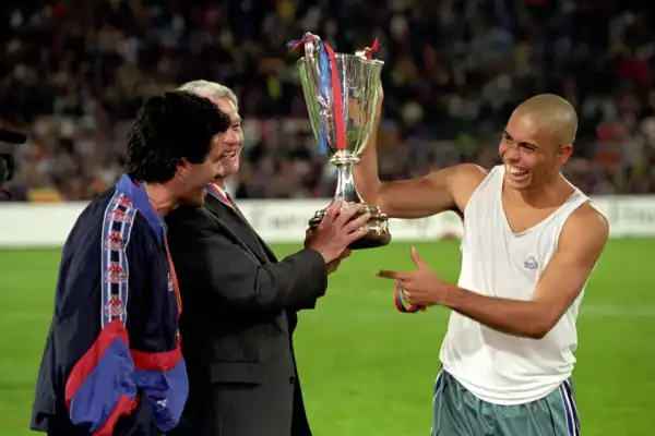 Jose Mourinho name Brazilian Ronaldo as best of all time