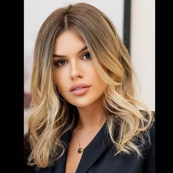 Biography & Career Of Oana Sîrbu