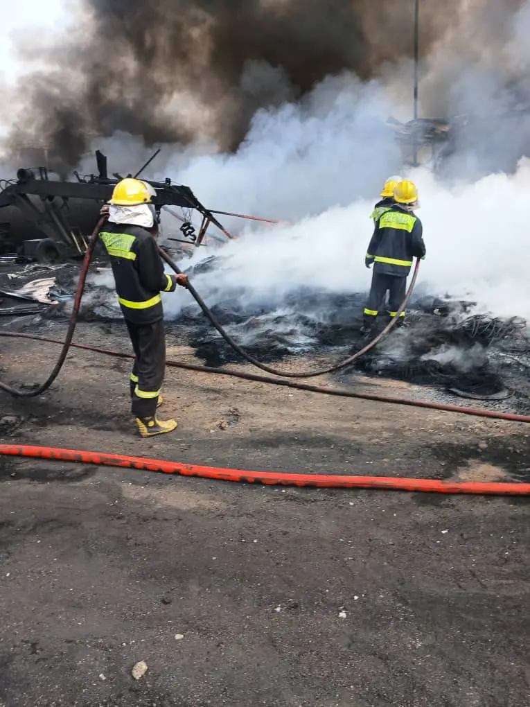 Properties worth millions of naira destroyed as early morning fire ravages residential building in Ibadan