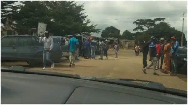 Tension as political thugs invade Ondo Assembly, prevent lawmakers from entering