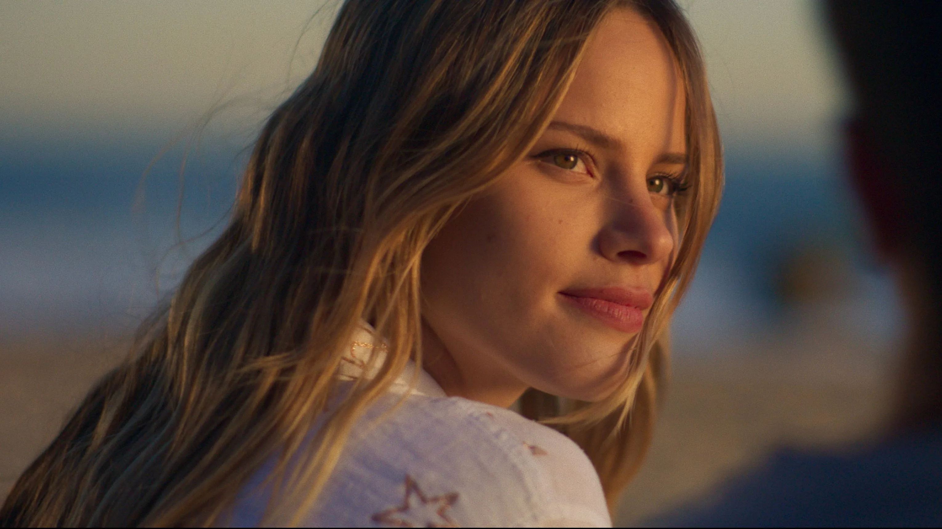 The List Trailer: Halston Sage Stars in Romantic Comedy Movie