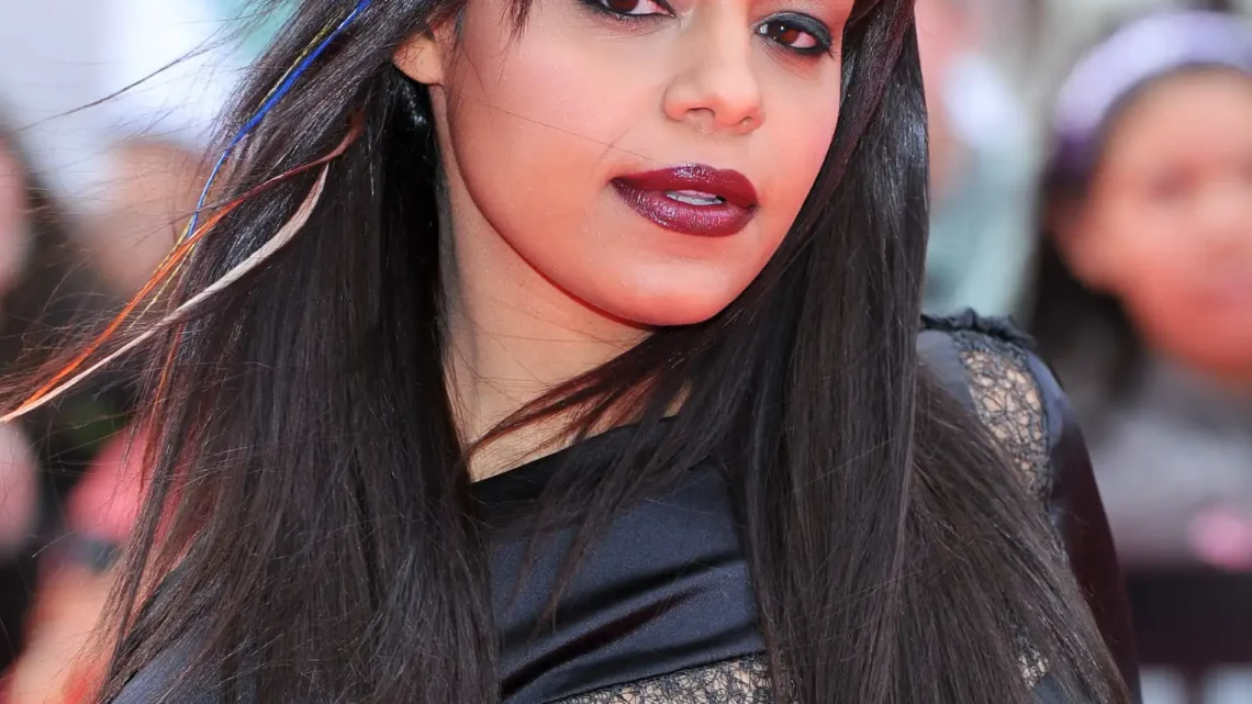 Net Worth Of Fefe Dobson