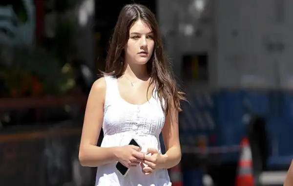 Net Worth Of Suri Cruise
