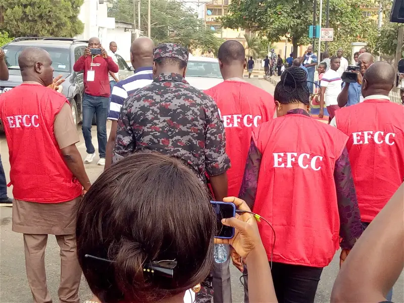 EFCC operatives assaulted, injured by alleged vote buyers in Kaduna