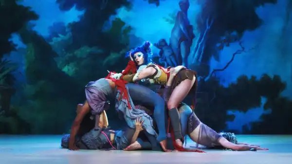 Ashnikko - Slumber Party ft. Princess Nokia (Video)