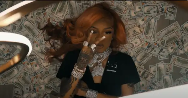 GloRilla – Put It On Da Floor (GloMix) (Video)