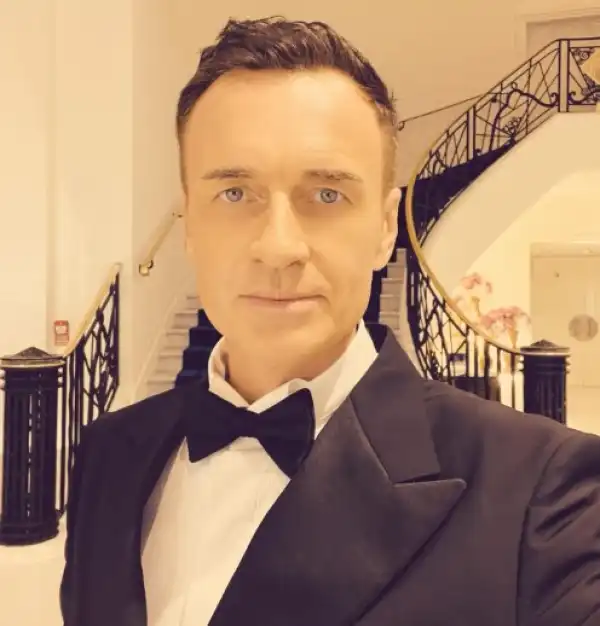 Age & Career Of Julian McMahon
