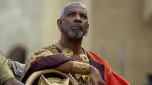 Gladiator 2: Ridley Scott on Why Denzel Washington’s Kiss With a Man Was Cut