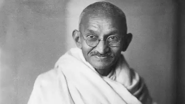 Biography & Net Worth Of Mahatma Gandhi
