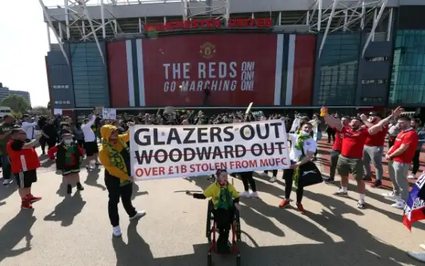 Super League protestors attack home of Manchester United chief Ed Woodward