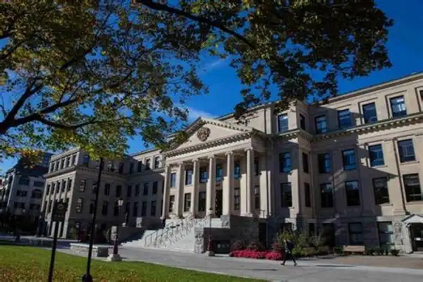 McGill University Entrance Bursary 2025, Canada