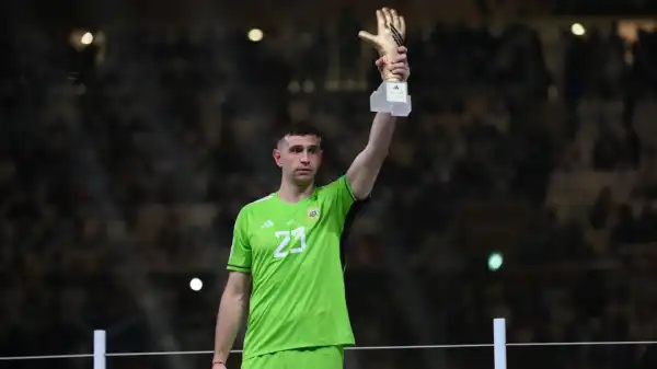 Emi Martinez wins 2022 World Cup Golden Glove