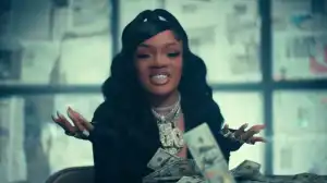 GloRilla – Internet Trolls (Video)