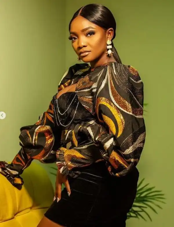 People Are Suffering - Singer, Simi Laments State Of The Nigerian Economy