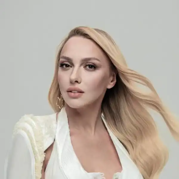 Biography & Career Of Olya Polyakova