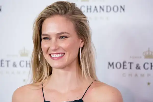 Age & Net Worth Of Bar Refaeli