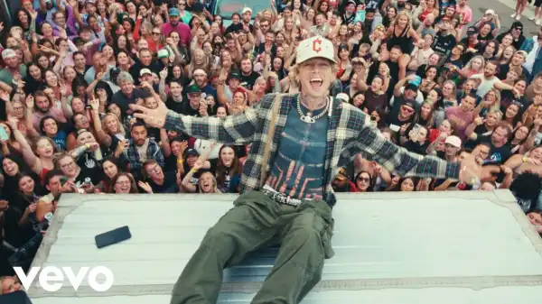 mgk - tell me whats up (Video)