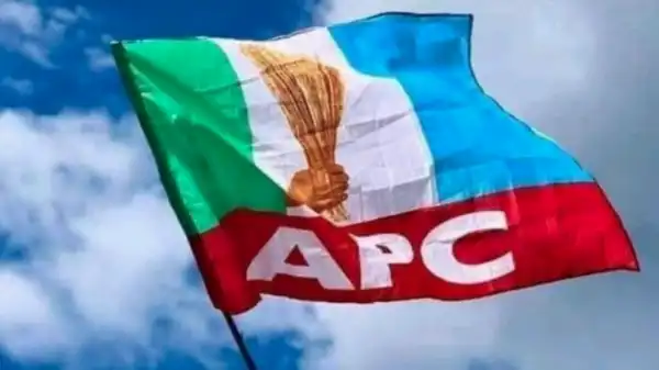 Over 2000 APC members dump party for PDP in Bauchi