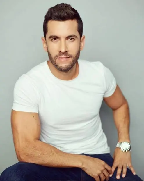 Career & Net Worth Of Renato Bonifaz