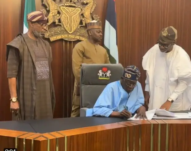 Change student loan to grant for indigent students – ASUU tells Tinubu