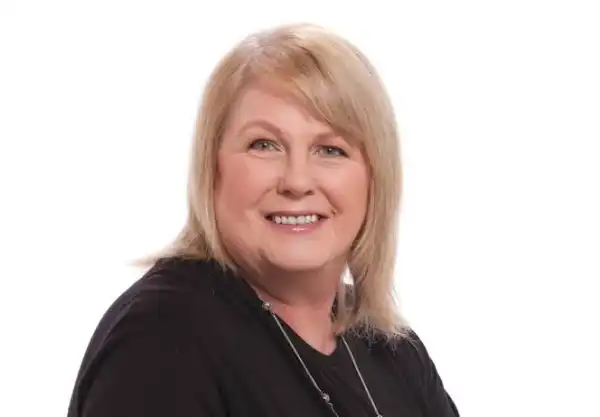 Net Worth Of Rina Nienaber