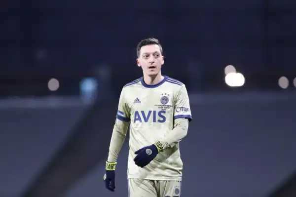 Mesut Özil announces partnership in investment group to purchase stake in a Mexican club
