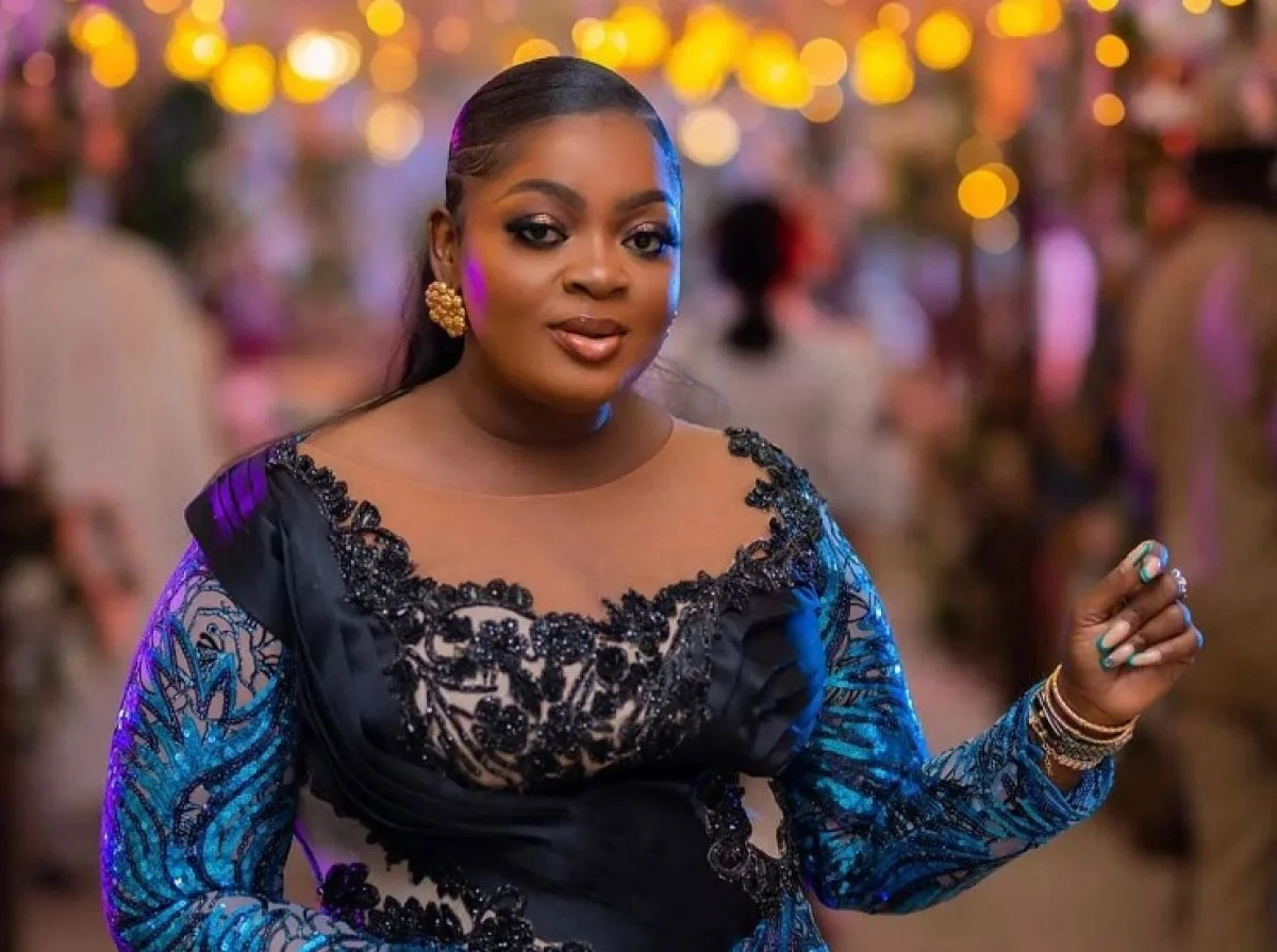 ‘I don’t forgive’ – Eniola Badmus threatens after being accused of pimping girls to politicians