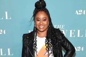 Biography & Career Of Phoebe Robinson