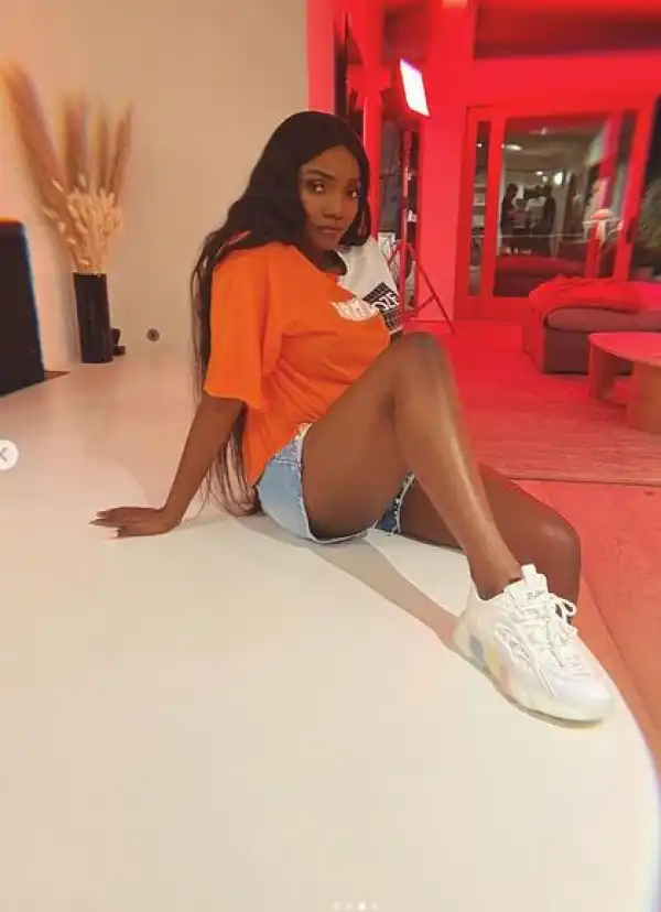 Dissing Someone With Their Age Or Being Broke Is Silly - Simi