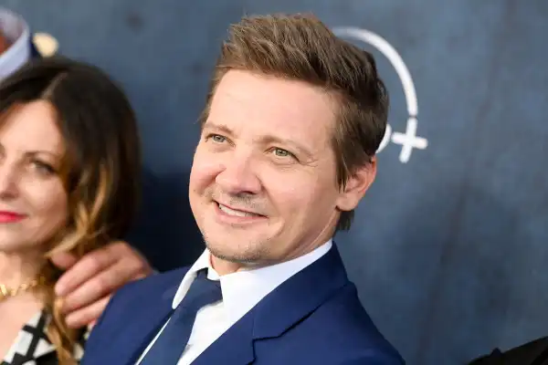 Jeremy Renner & Mila Kunis Join Knives Out 3 Cast for Wake Up Dead Man